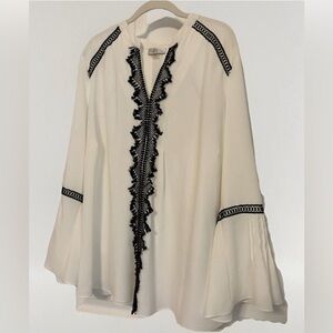 Tahari Arthur S Levine White Blouse with Black lace trim 3X NEW WITH TAGS